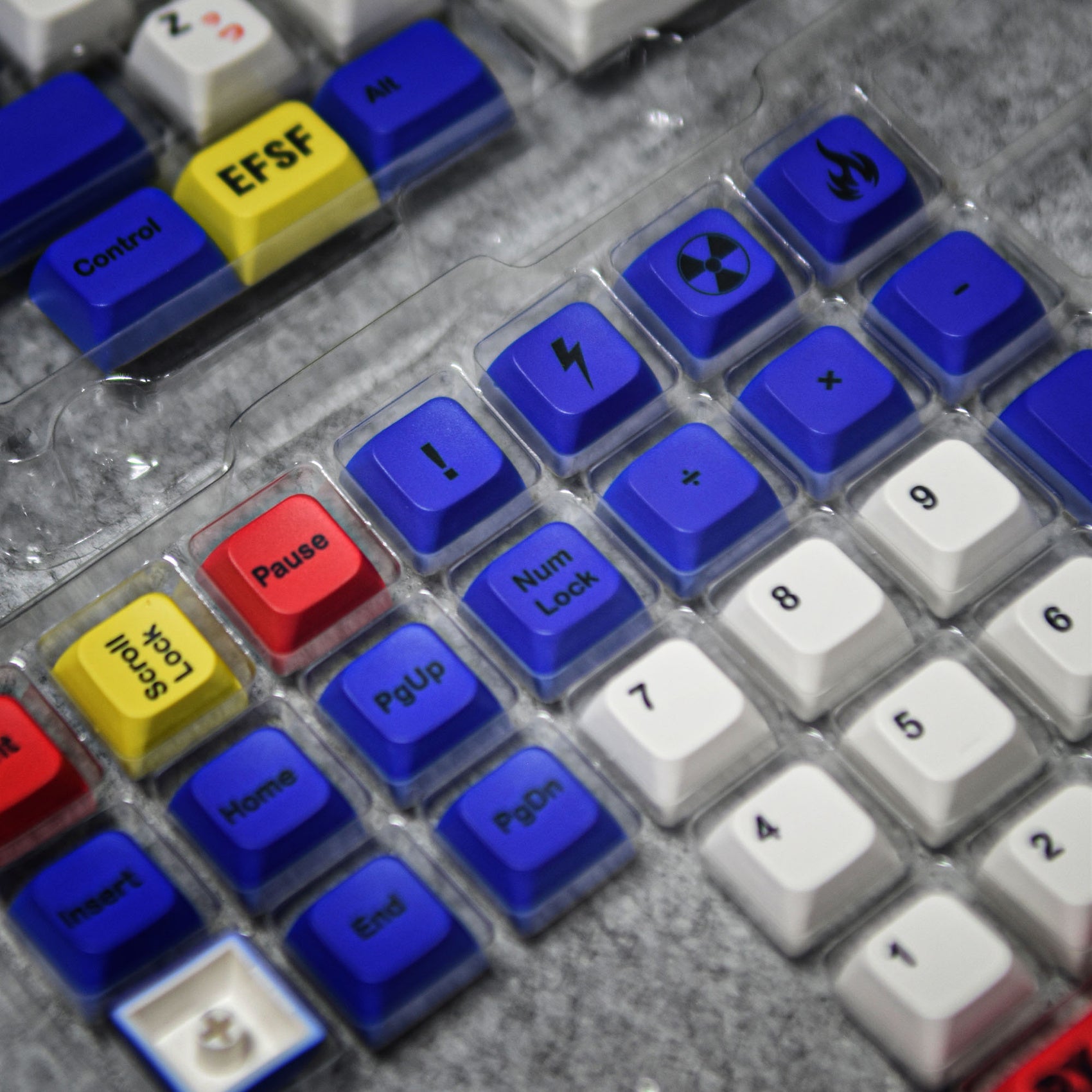 Gundam Villain Keycaps – 108 Keys | XDA Profile • PBT