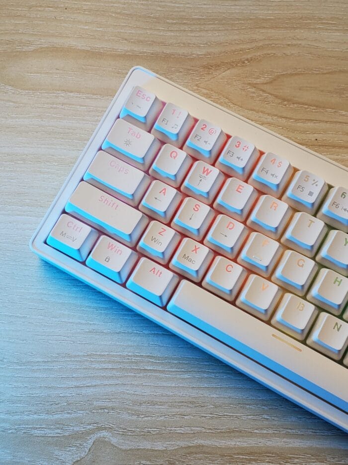 ZA63 Hot Swappable Wired Full Rgb Mechanical Keyboard – Tnt RED/BLEU Switch (Linear) Wired (White) – Image 8
