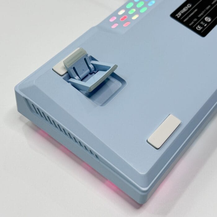 T62 (63 Keys) Mechanical Keyboard, RGB Backlit, Hot-swappable, White & Light (Blue switches) – Image 5