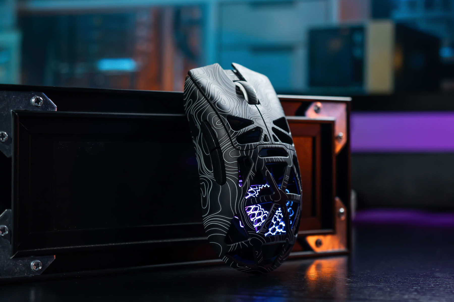 M4G × FuryCube G11 — Ultra Lightweight Wireless Gaming Mouse (black) – Image 7