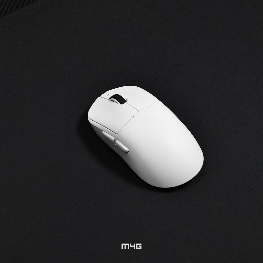 M4G × FuryCube R7 Pro — Wireless Gaming Mouse (White) – Image 5