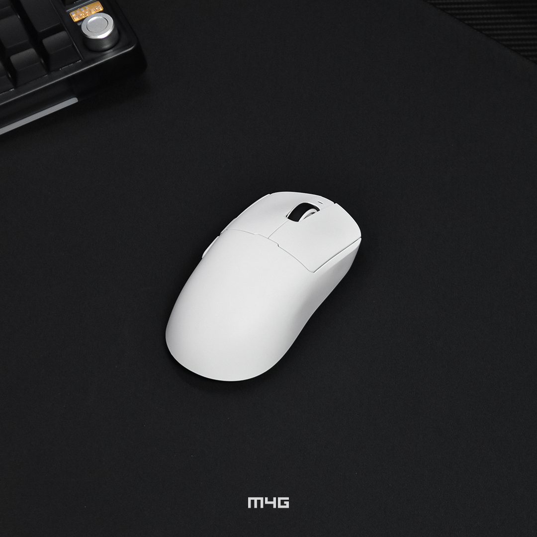 M4G × FuryCube R7 Pro — Wireless Gaming Mouse (White) – Image 4